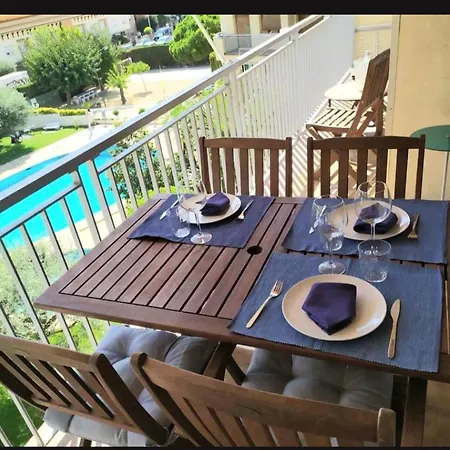 Muralla Apartment *